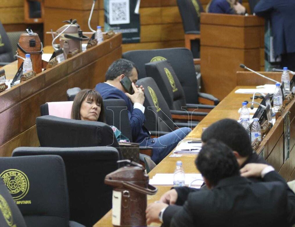 Las sesiones serán de manera 100% presencial en casos específicos como en el tratamiento de juicios políticos, interpelaciones y sanciones a diputados. Foto: Emilio Bazán.