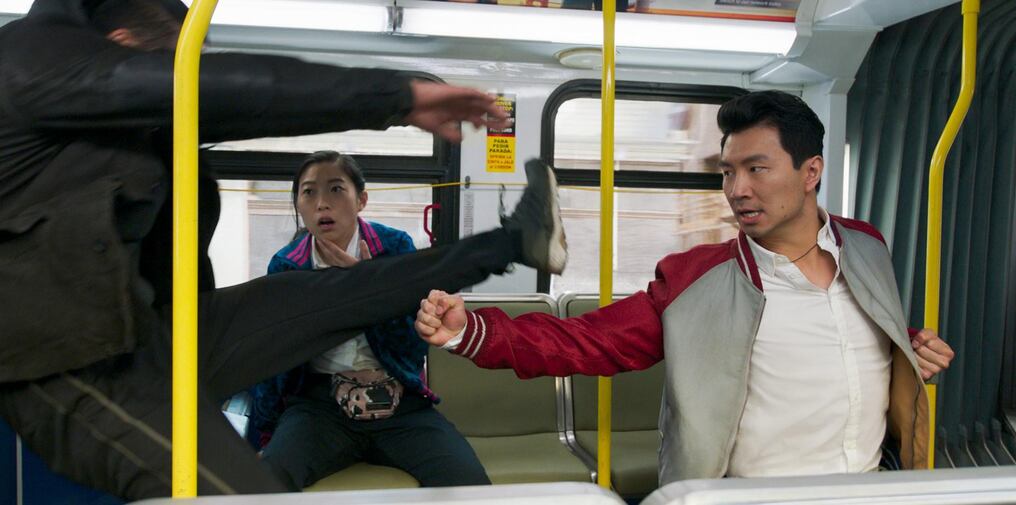 La película “Shang-chi y la leyenda de los diez anillos” recaudó 71,4 millones de dólares durante este fin de semana pasado en Norteamérica. Foto: Gentileza.