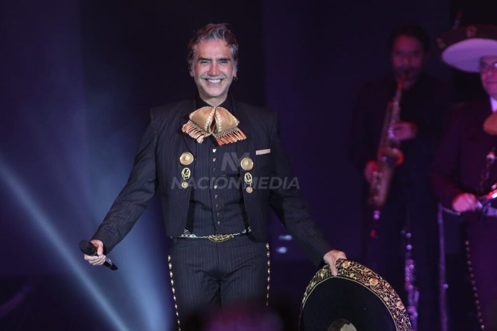 Con su tour "Hecho en México", el mexicano Alejandro Fernández visitó nuestro país. Foto: Cristóbal Núñez.