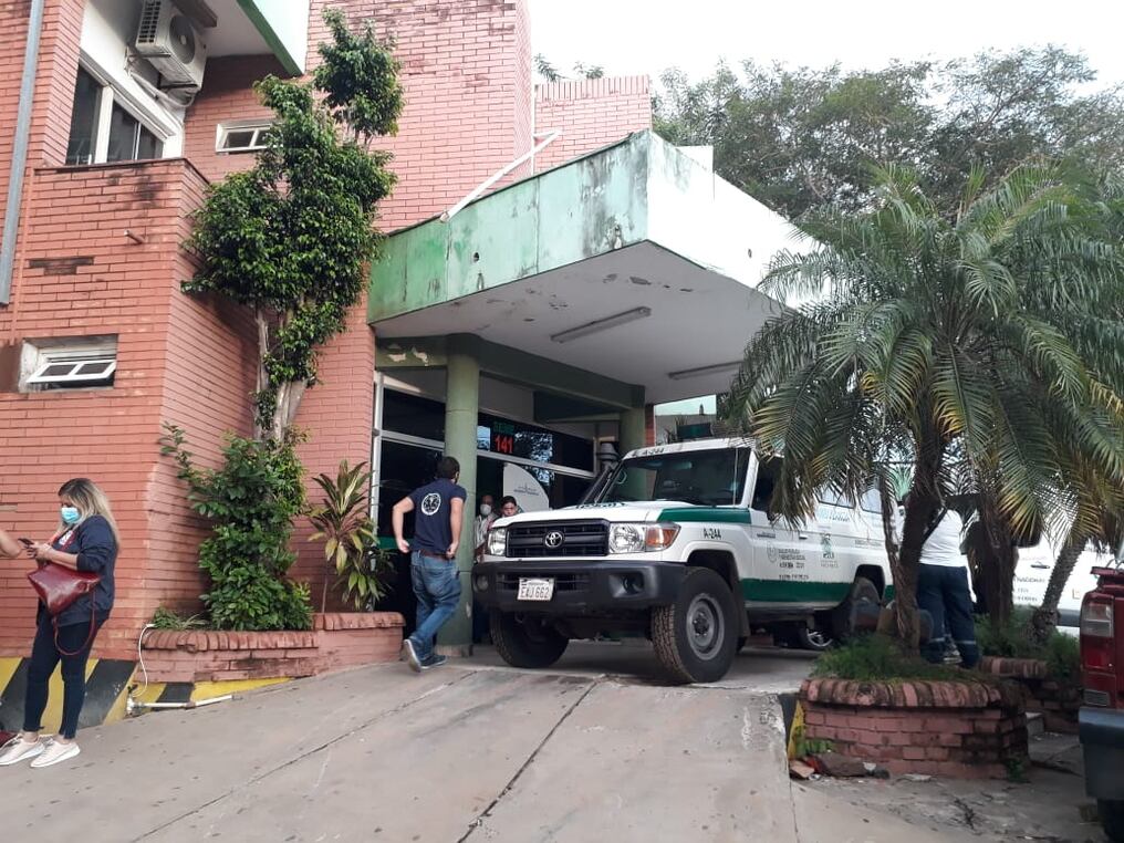 El SEME cuenta con un presupuesto de G. 60.000 millones y al menos 400 funcionarios. Las ambulancias se encuentran en pésimas condiciones en plena crisis sanitaria. Foto: Universo 970 AM.