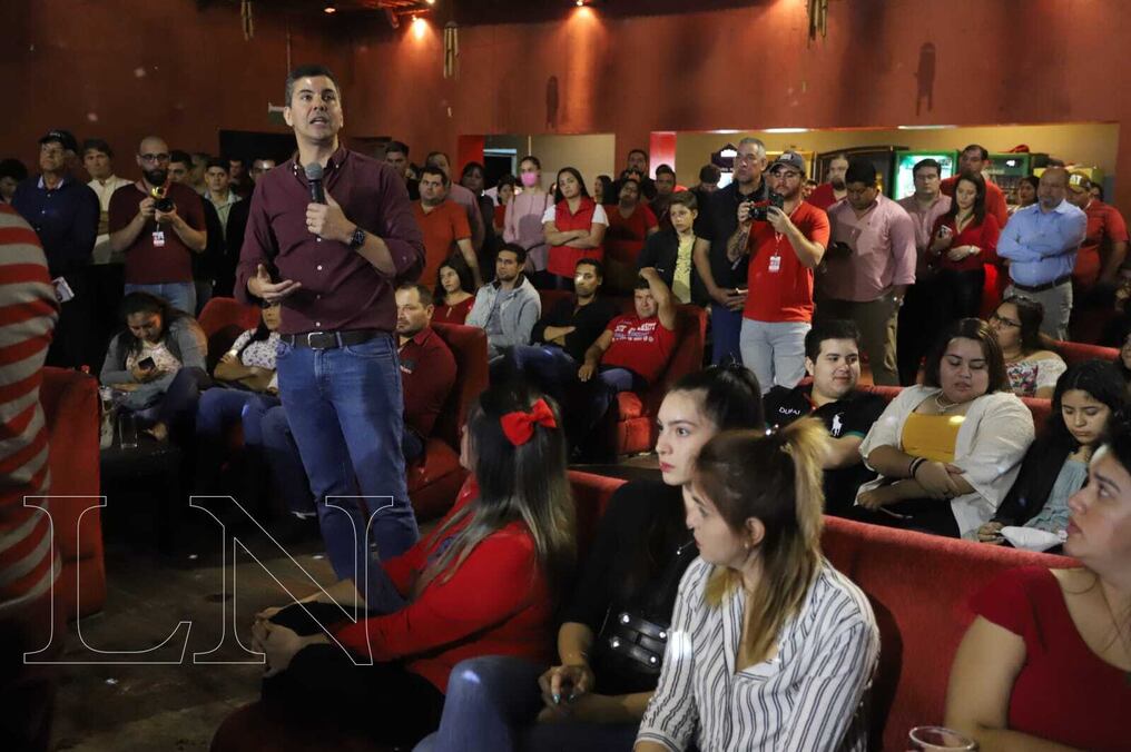 Enrique López Arce considera factible el cumplimiento de la propuesta electoral del candidato presidencial Santiago Peña, quien promete la creación de 500.000 nuevos empleos en el Paraguay, de acceder a la titularidad del Poder Ejecutivo. Foto: Jorge Romero.