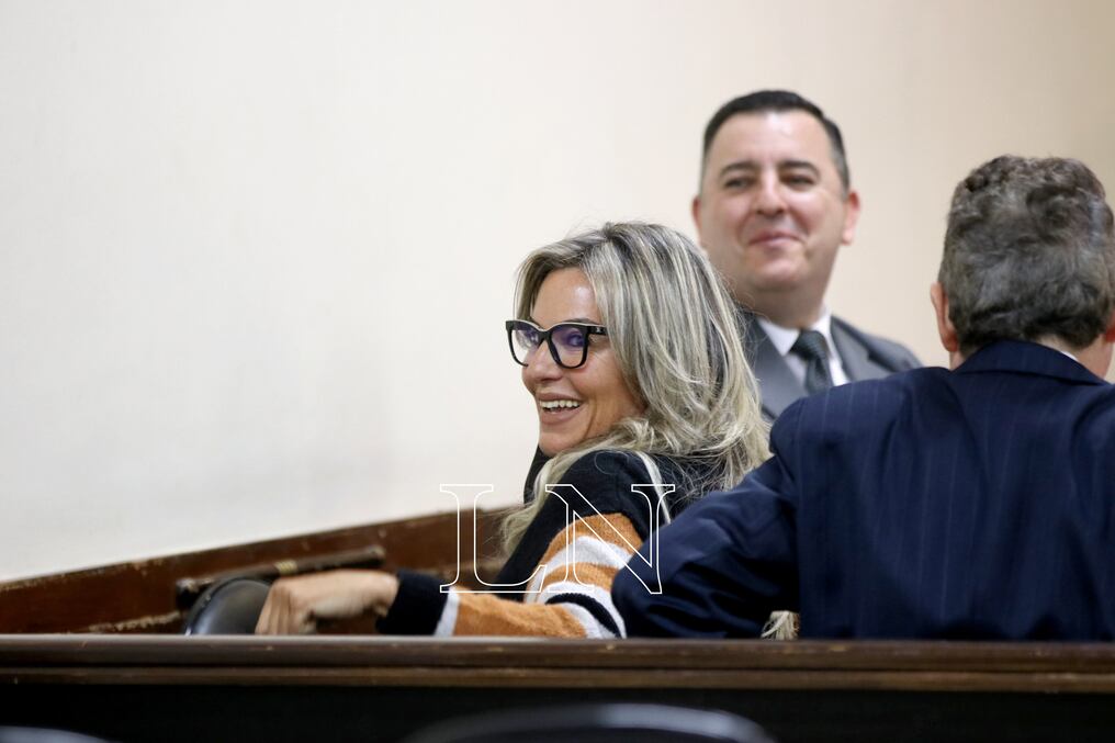 En el marco del primer juicio por difamación promovido por la exviceministra de Tributación Marta González Ayala contra la directora del diario Abc Color, Natalia Zuccolillo, prestó declaración testifical el secretario ejecutivo del CIAT, Marcio Ferreira Verdi, y echó por tierra versión del medio. Foto: Archivo