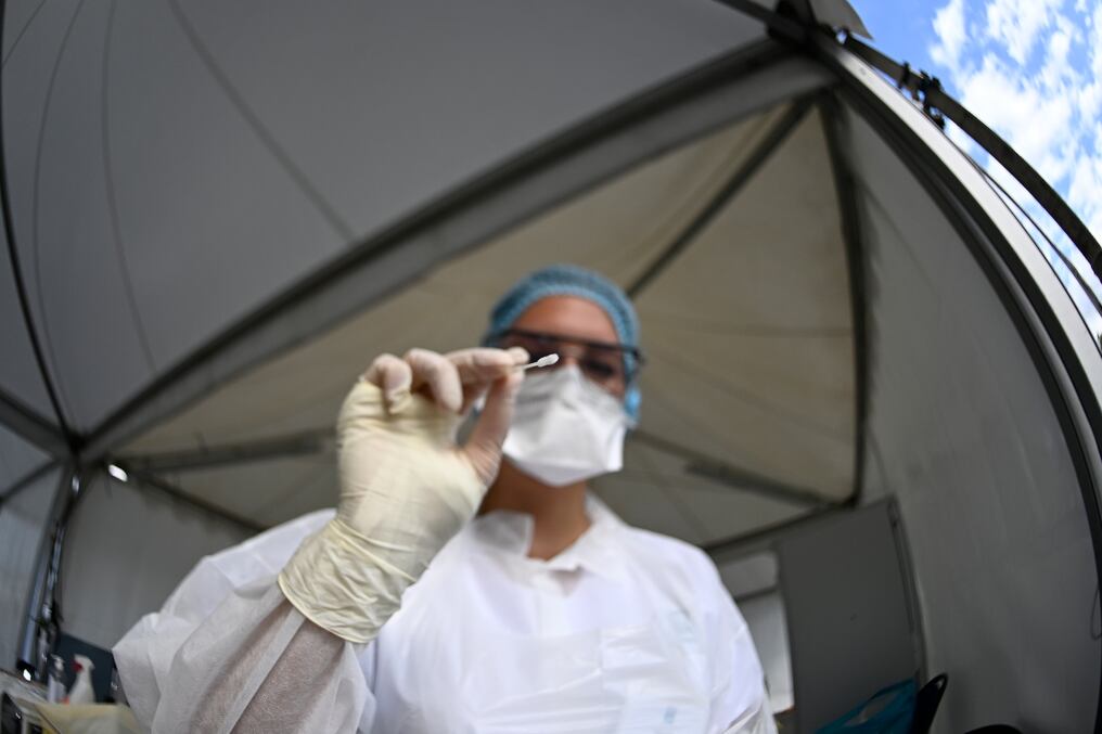 Desde junio, muchos estudios demostraron los beneficios de los corticoides entre los pacientes gravemente enfermos. Foto: AFP.