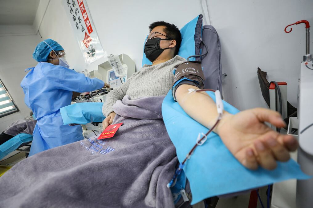 El plasma es un componente de la sangre y no la sangre en sí. Se trata de anticuerpos que crea el cuerpo humano al estar expuesto a algún tipo de virus, eso se convierte en la defensa del organismo ante el virus. Foto: Archivo.