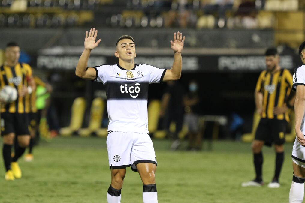 Brian Ojeda, mediocampista
juvenil que tiene la confianza de
Sergio Orteman.  (foto: Néstor Soto)