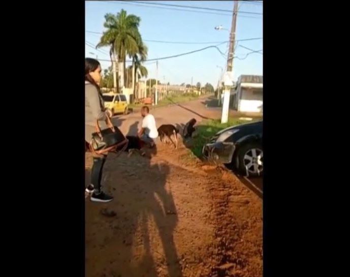 El hecho, que se registró esta mañana, dejó tres personas heridas y fueron trasladas hasta un centro asistencial de la zona en estado delicado. Foto: Captura de pantalla.