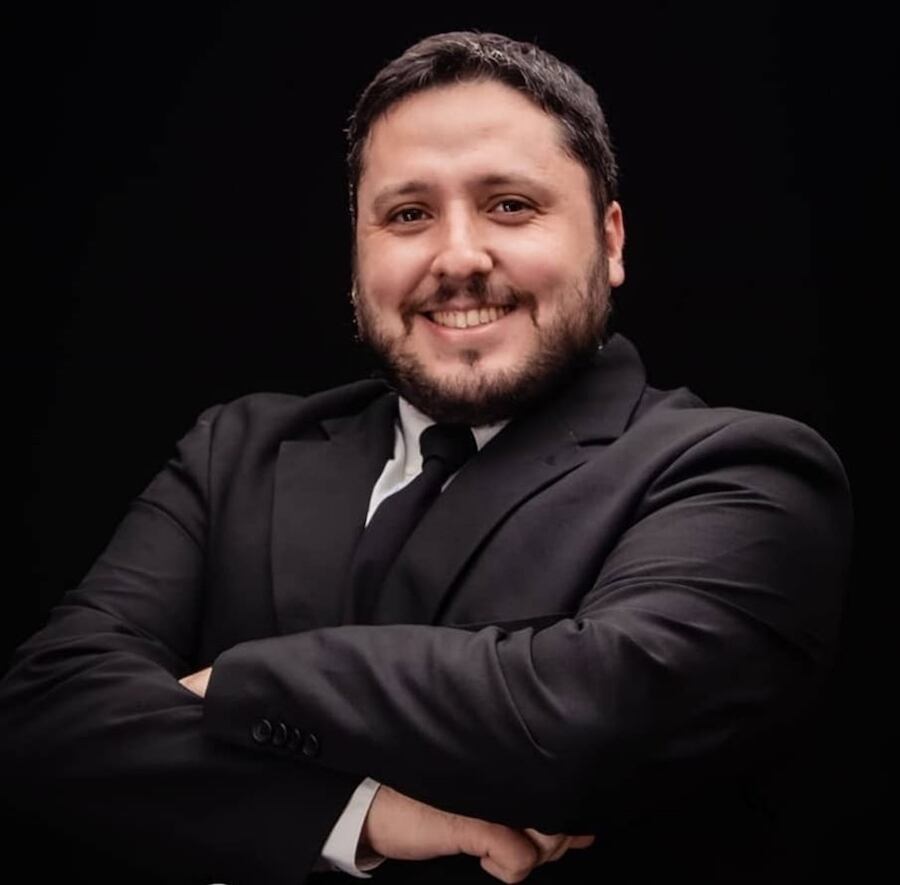 José Mazó.