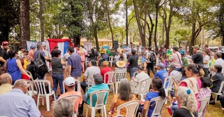 Uno de los actos de la concertación y los partidos de la oposición que no forman parte de la misma harán sus internas en los siete locales de Ciudad del Este y los 34 a nivel departamental. Son 537 mil electores en Alto Paraná, que ya incluye a todos los electores. Foto: Gentileza.
