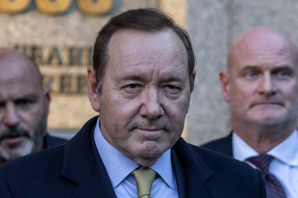 El dos veces ganador del Óscar es juzgado en el Reino Unido por nuevas acusaciones. Foto: AFP.
