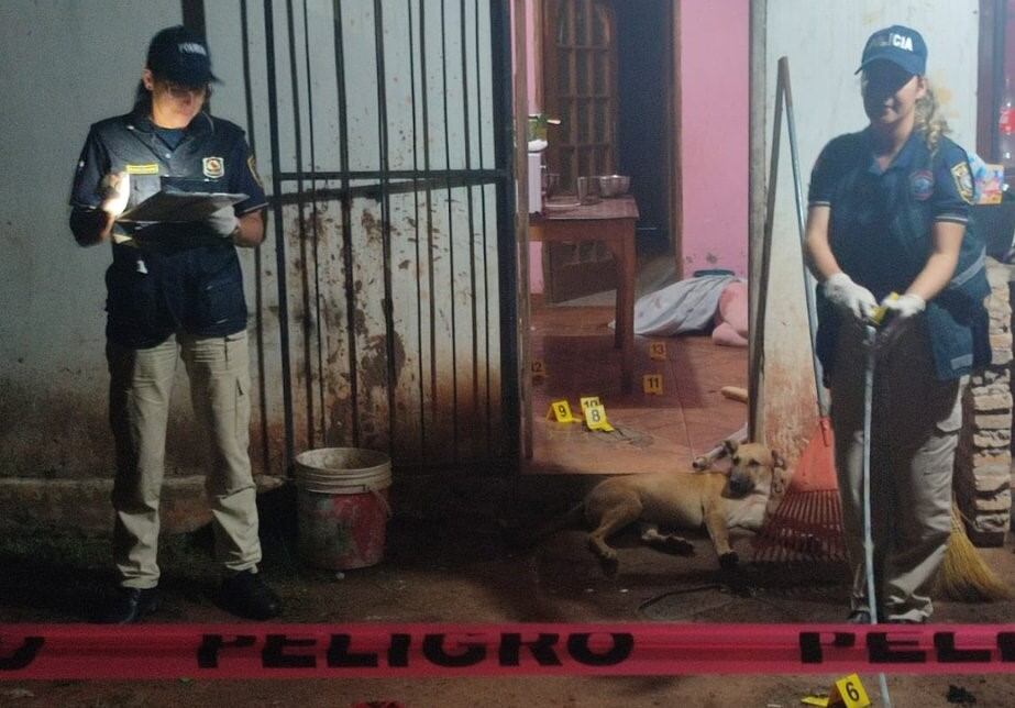El hecho ocurrió durante la noche del miércoles, donde falleció una mujer y un adulto mayor, también hay dos heridos. Foto: Gentileza.