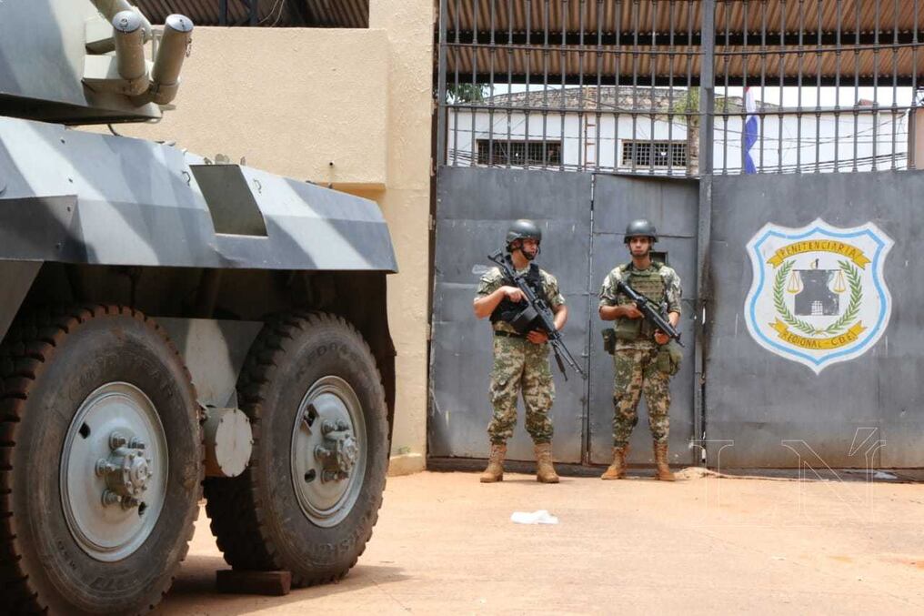 Más de 100 personas dieron positivo al COVID-19 del total de las muestras tomadas en la Penitenciaría Regional de Ciudad del Este, que alberga a 1.190 personas privadas de su libertad. Foto: Gustavo Galeano.