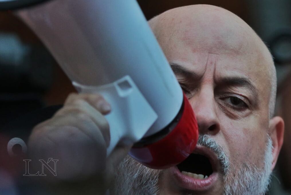 El anunciado retorno del exsenador Cubas a la Cámara de Senadores no pasó desapercibido y nuevamente logró el respaldo popular de la gente que lo sigue, que se manifestó a su favor. Foto: Archivo