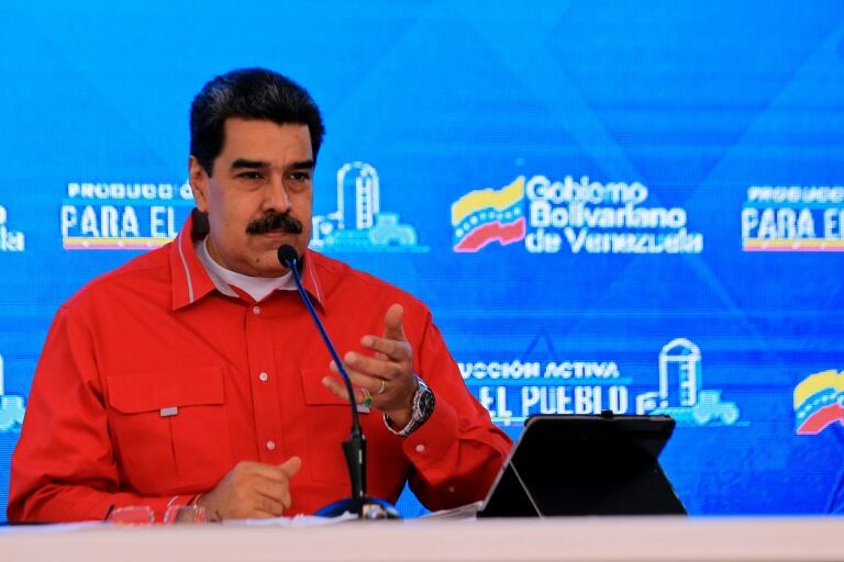 "La gasolina que hemos traído del exterior, de Irán y otros países, la hemos pagado con dólares y mucha gente me propone, y estoy de acuerdo, que la gasolina hay que cobrarla", dijo Maduro. Foto: AFP.