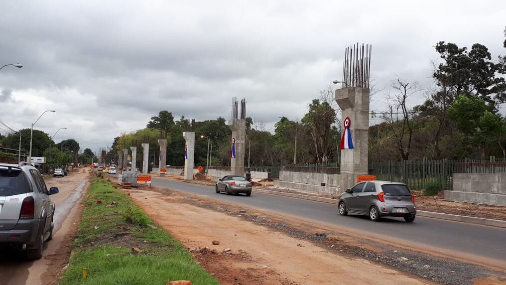Las obras avanzan sobre la avenida Primer Presidente en el barrio Trinidad de Asunción. Foto: Gentileza