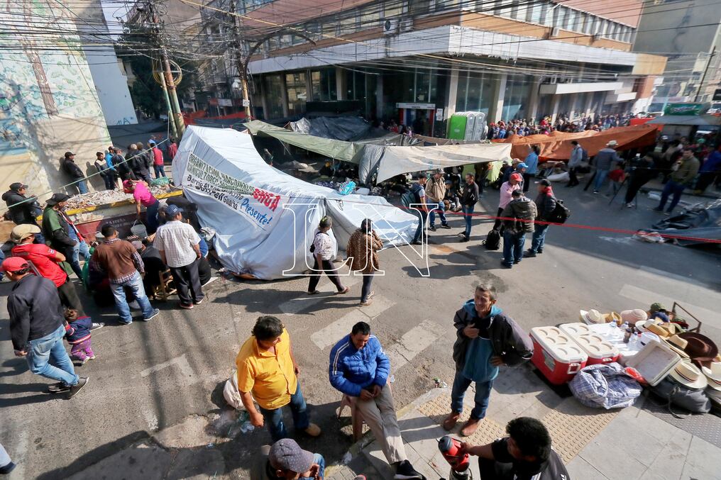 Alrededor de 2 mil labriegos llegaron hasta la capital por el acuerdo incumplido por el Gobierno. Foto: Nadia Monges.