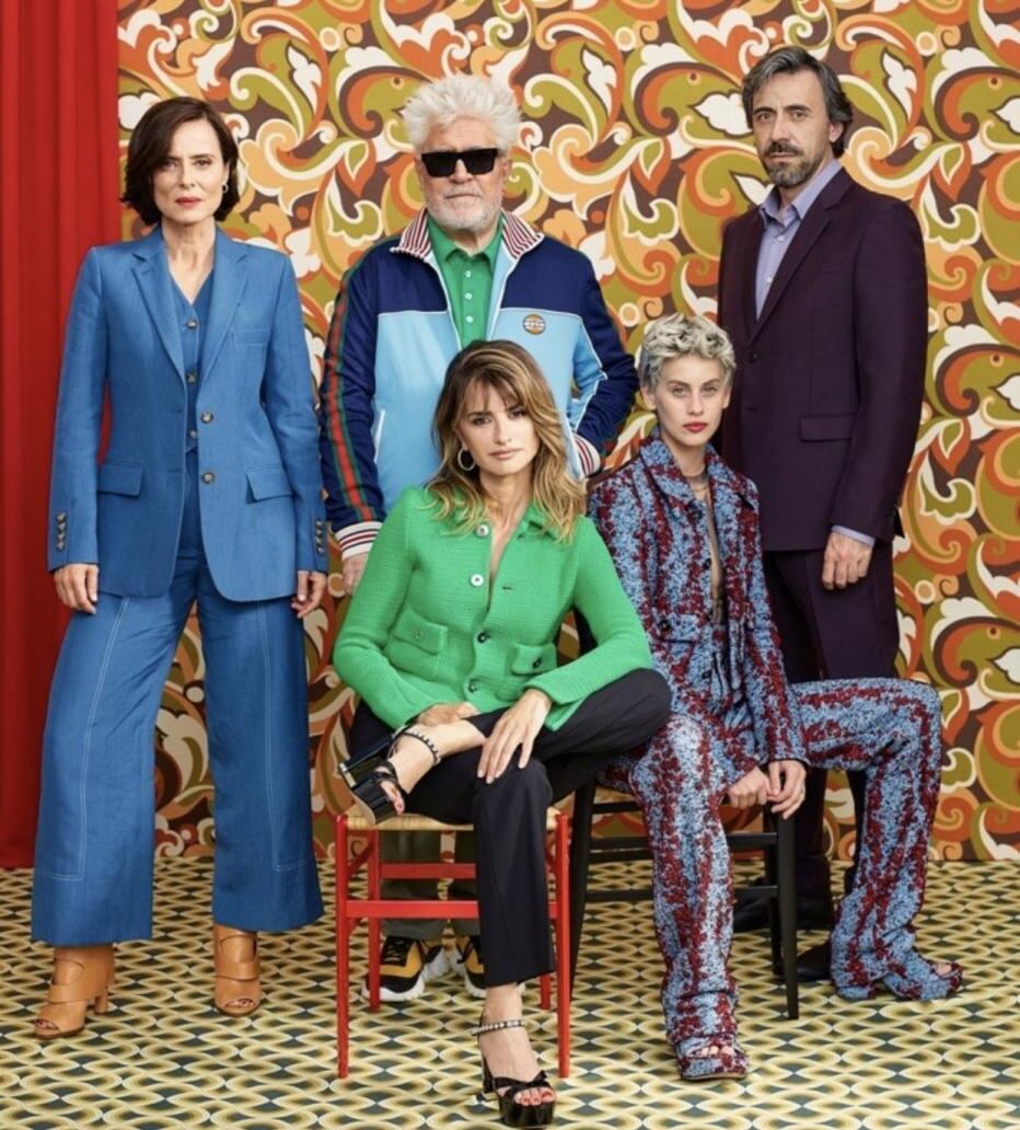 “Madres paralelas”, un retrato sobre las maternidades del cineasta español, abrirá el festival de Venecia, el próximo miércoles. Foto: Filmaffinity.