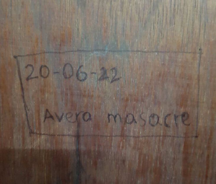 Escrito de supuesta amenaza hallado días atrás en un colegio de Presidente Franco. Foto: Gentileza.