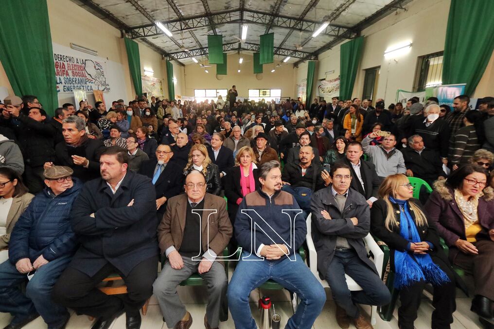 El vocero de la Concertación Nacional, Guillermo Ferreiro, anunció que antes del 18 se podrían dar las confirmaciones de las chapas. Foto: Archivo/Nadia Monges.