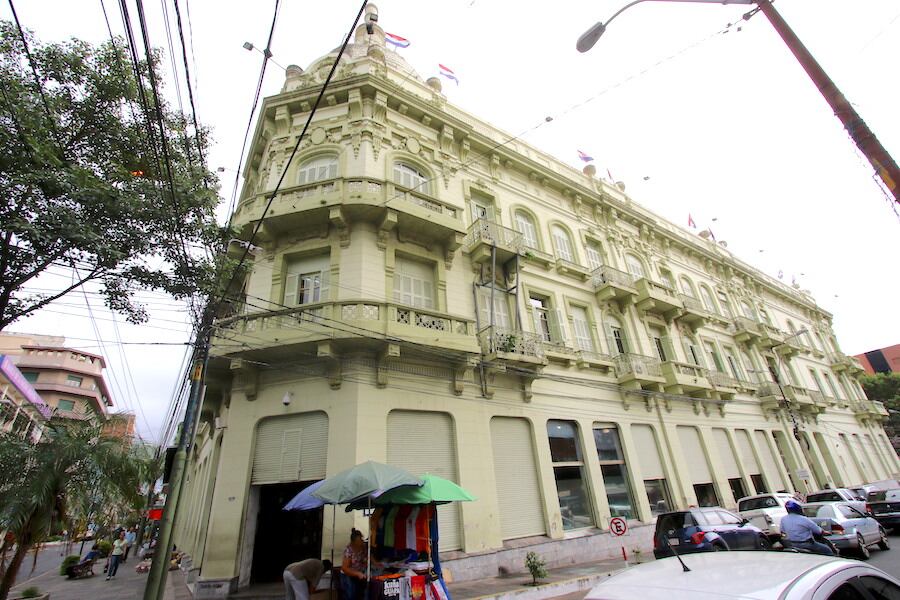 El ministerio de Hacienda explicó que el monto adicional incorporado al proyecto del Ejecutivo de Presupuesto 2022 es de G. 128.000 millones, el cual es financiado íntegramente con Recursos del Crédito Público y Recursos Institucionales. Foto: Archivo
