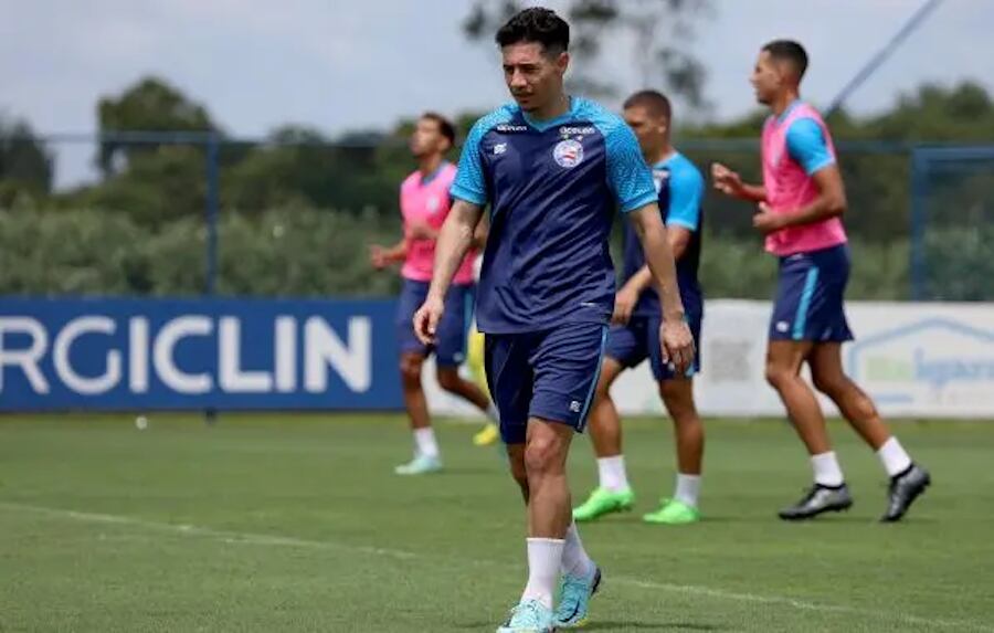Óscar Ruiz contó que quiere dejar Brasil para retornar a Paraguay por una cuestión familiar.FOTO:@FCBAHIA