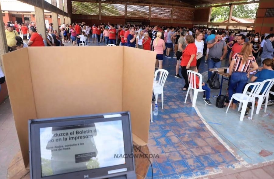 El 30 de abril están habilitados para votar 4.782.940 electores; sin embargo, también existen los casos de los ciudadanos paraguayos que están exceptuados para sufragar. Foto: Roberto Zarza.