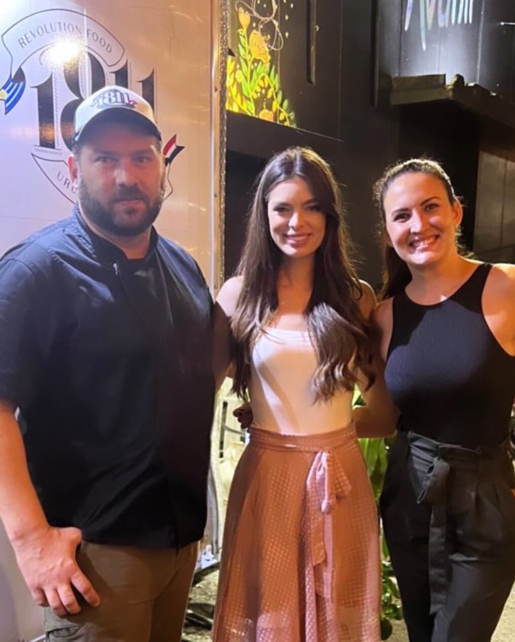 La virreina paraguaya de Miss Universo 2021 descubrió el restaurante “1811″ y lo recomendó hoy miércoles en su Instagram. Foto: Gentileza.