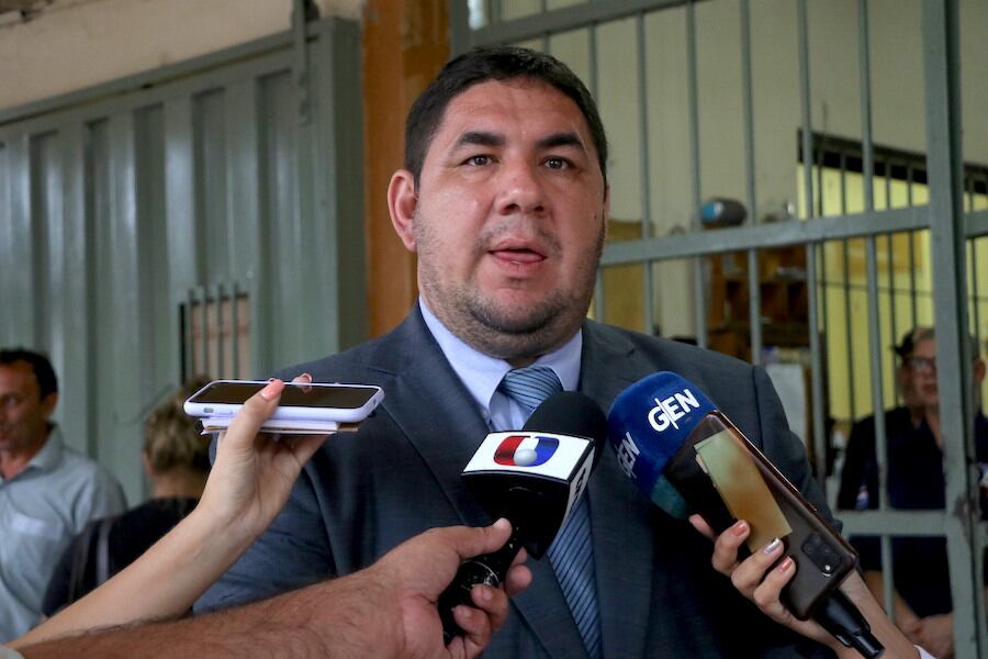 El ministro de Justicia, Daniel Benítez, dijo que pensó en renunciar y que si su continuidad en el ministerio hace que se ponga en juego el sistema penitenciario, evidentemente debería dar un paso al costado. Foto: Archivo.