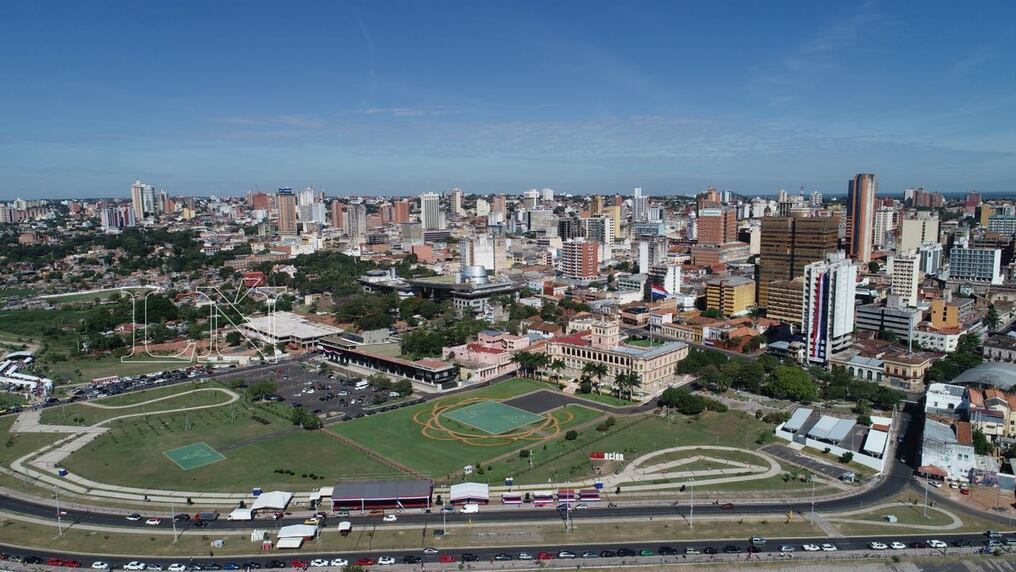 La propuesta es densificar los corredores, construir en altura y ofrecer departamentos para clase media, baja y alta y complementar con transporte público. Así se puede armar una ciudad sostenible, sostiene Callizo. Foto: Archivo