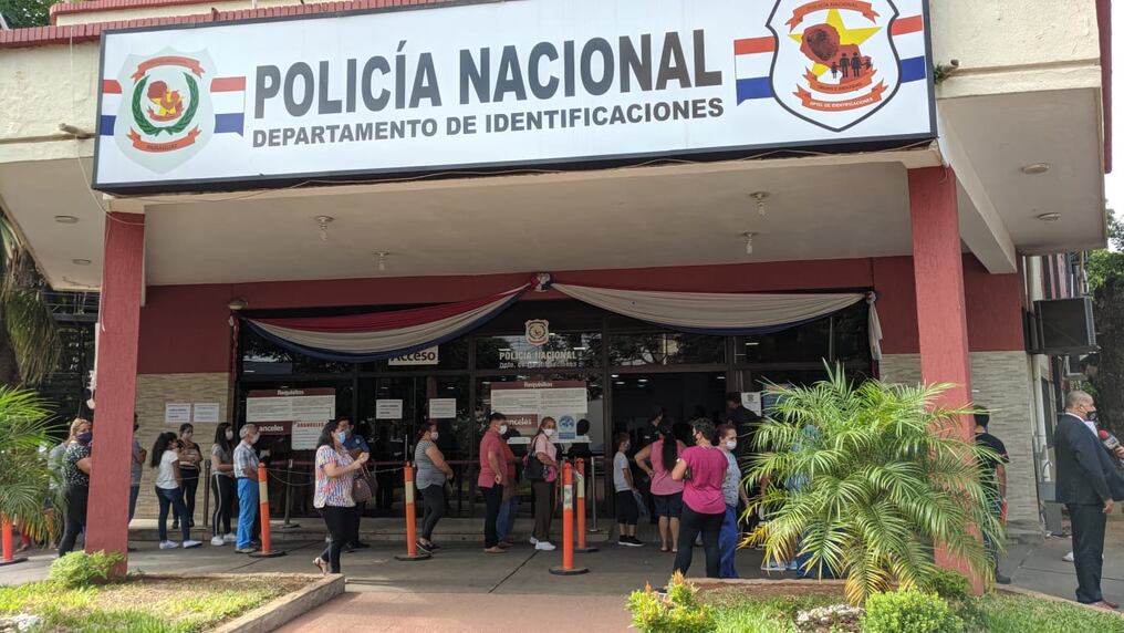 La renovación de la cédula y la expedición de antecedentes son los trámites más realizados. Foto: Universo 970 AM.