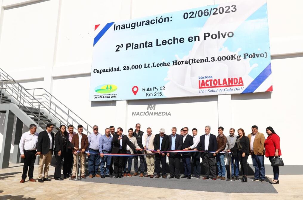 La inauguración de la  planta se realizó en presencia de autoridades locales, ejecutivos de la firma, referentes del sector productivo e industrial del país. Foto: Christian Meza