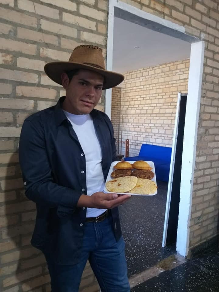 Entre las comidas más solicitadas están la sopa, chipa guasu, mbeju, por citar algunas de las propuestas de la variada gastronomía paraguaya. Foto: Gentileza. 