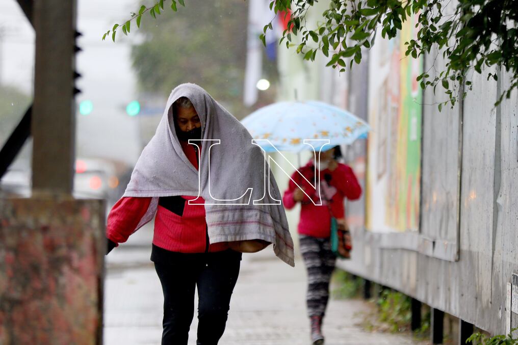 La Dirección de Meteorología anuncia el descenso de la temperatura y algunas precipitaciones en el sur del país; el viernes habría 8º de mínima. Foto: Christian Meza.
