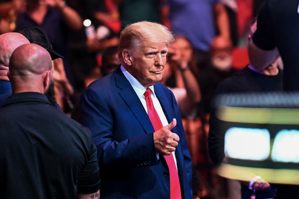 El magnate republicano enfrenta 34 cargos criminales en Nueva York por el pago en negro realizado en 2016 a una actriz porno. Foto: AFP.