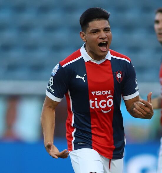 Claudio Aquino, jugador de Cerro
Porteño.FOTO:JORGE JARA