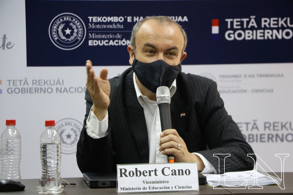 El candidato a senador por la Alianza Encuentro Nacional y exviceministro de Educación Robert Cano es uno de los impulsores de la iniciativa popular. Foto: Archivo/Christian Meza.
