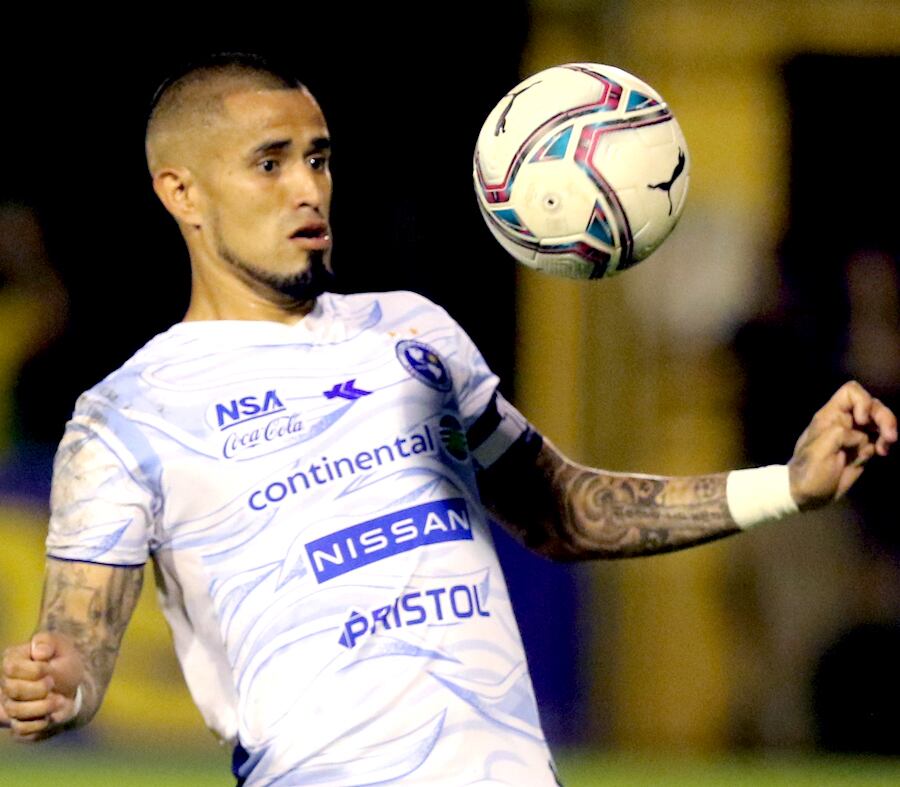 Víctor Ayala, refuerzo de Ameliano.
