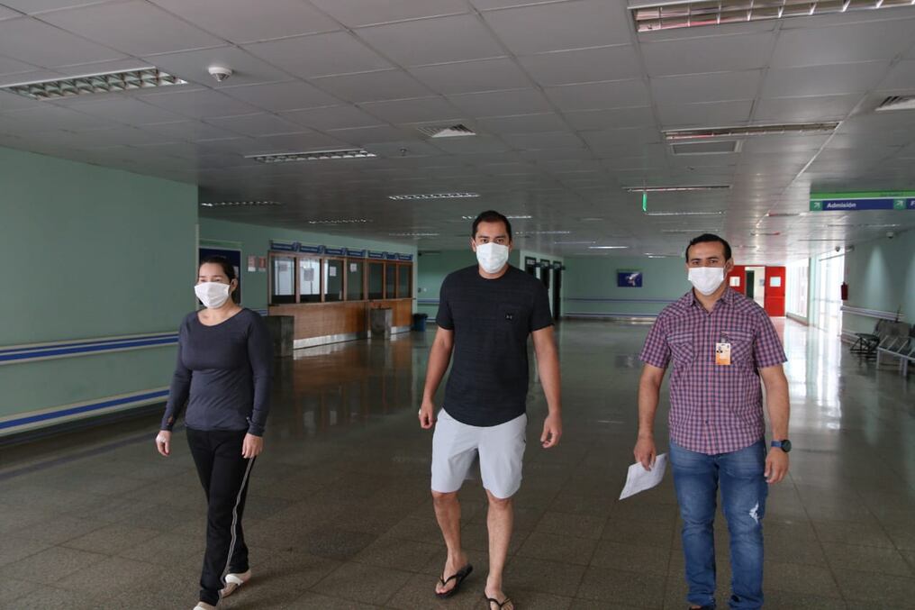 El intendente de Ciudad del Este, tras expresar públicamente no creer en el virus, fue internado de urgencia con su padre Vicente Prieto tras dar positivo al virus. Foto: Gentileza.