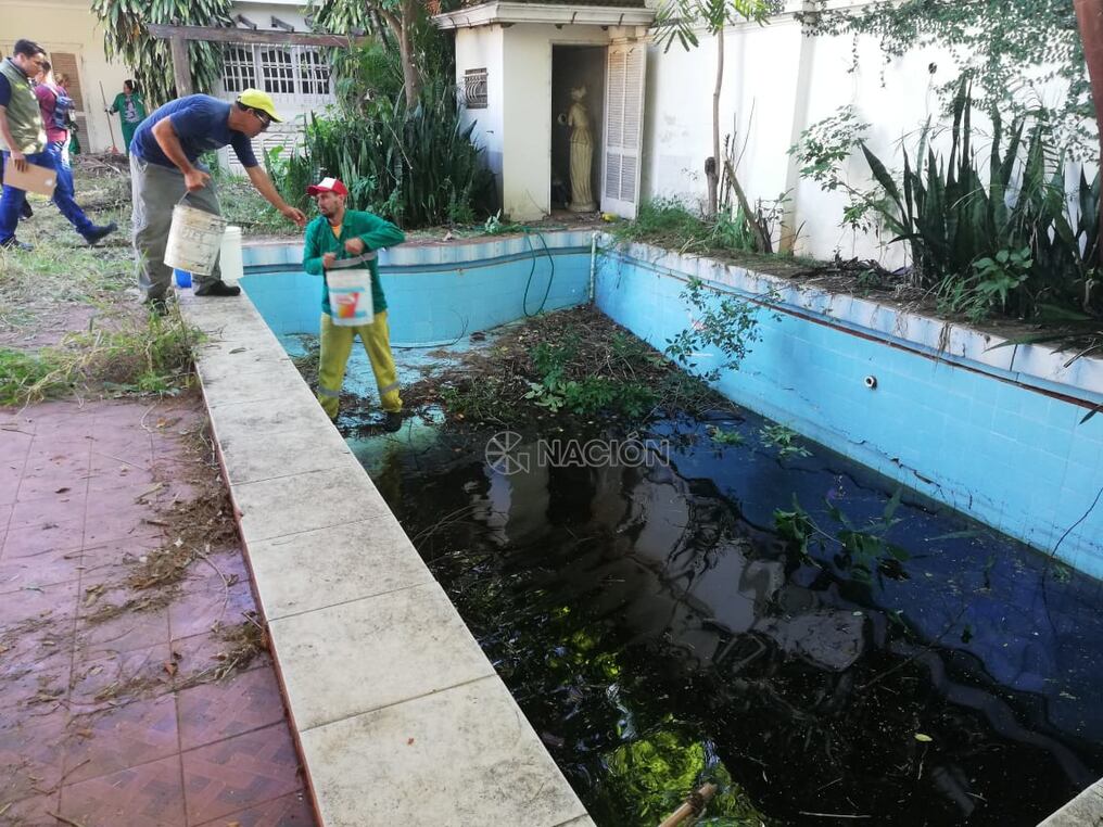 Indicaron que hasta la semana pasada casi llegaron a las 3.000 actas intervenidas, 59 piletas en casas abandonadas de setiembre hasta la fecha. Foto: Archivo.