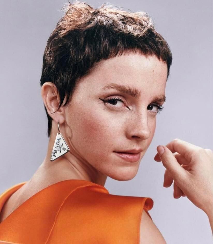 La actriz británica tomó la dirección de todo lo que implica la publicidad de la fragancia femenina Prada Paradoxe. Foto: Gentileza.