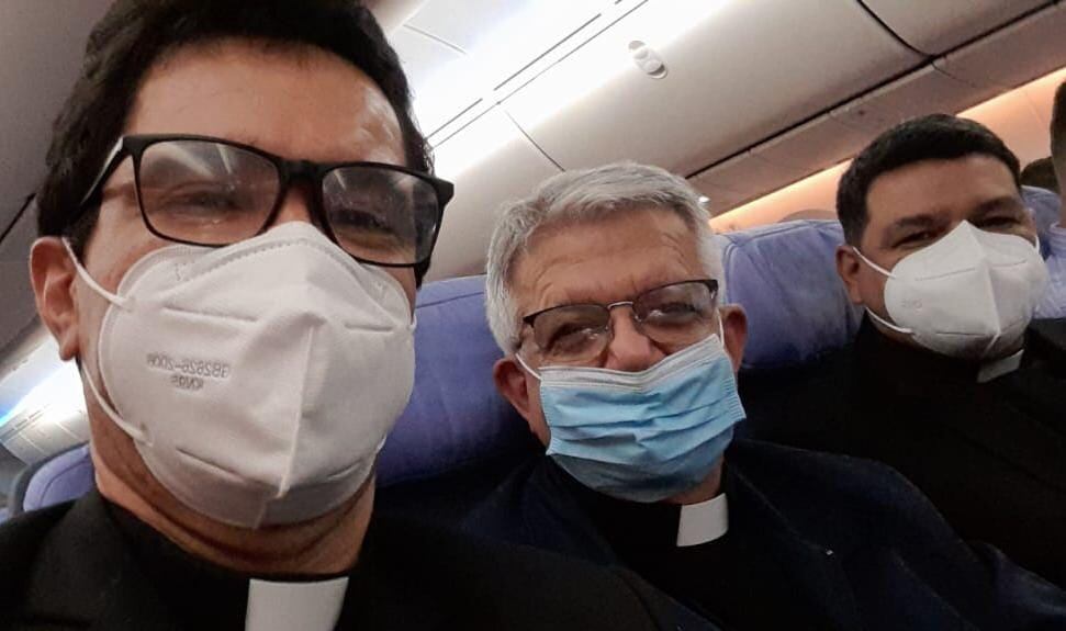 El cardenal electo partió de Asunción este lunes pasado con destino al Vaticano, para la ceremonia de este sábado. Foto: Marcos Cabañas.