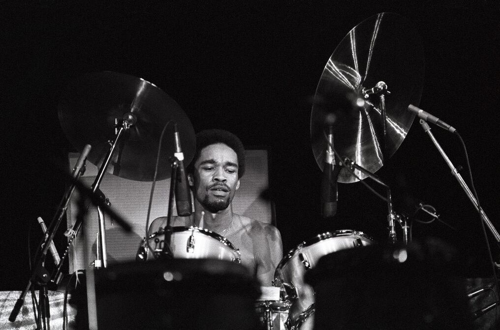 Frederick Eugene Adams fue el segundo baterista en la etapa principal de la banda (1974-1984) que grabó éxitos como “September” y “Fantasy”. Foto: Archivo.
