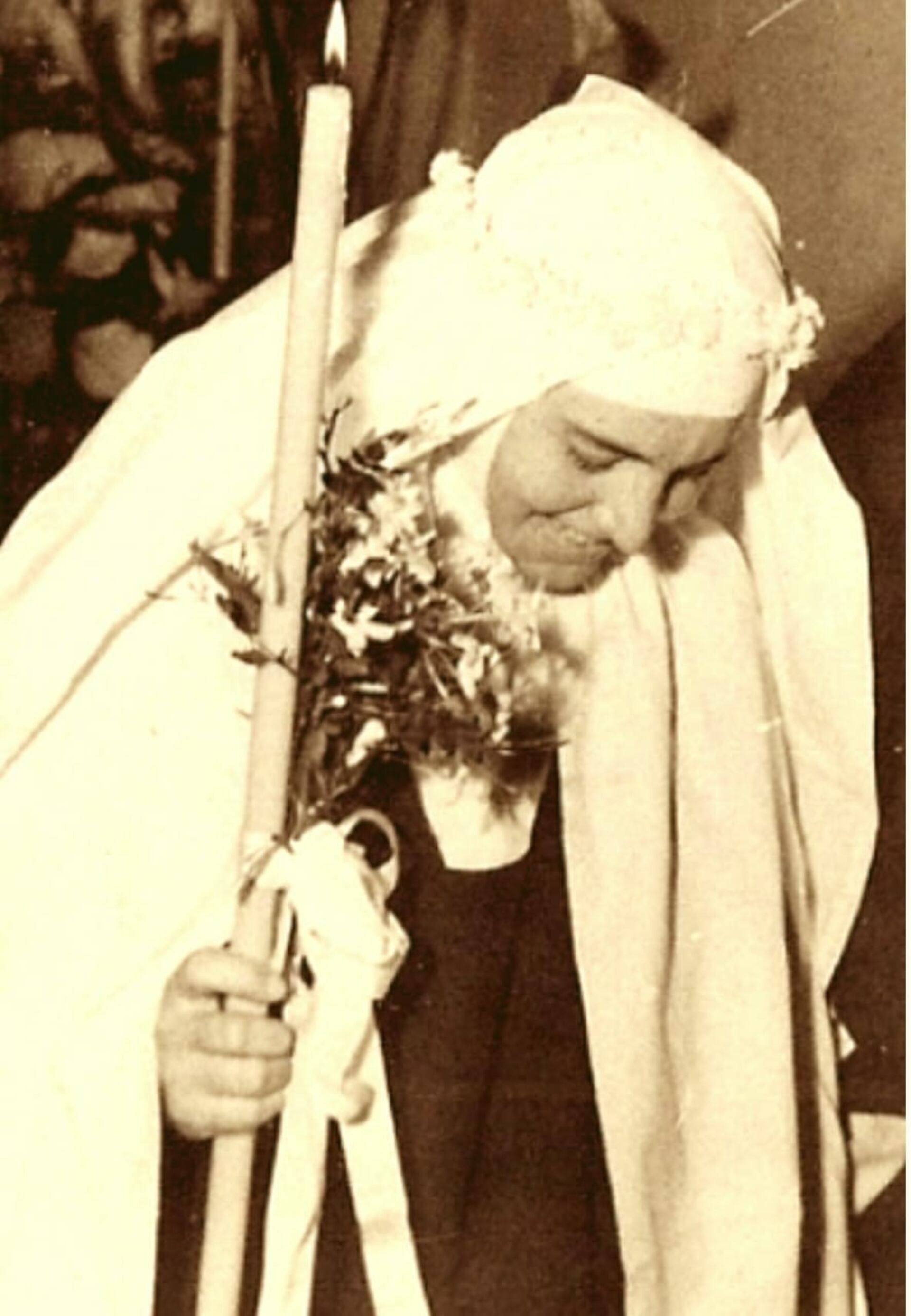 Hoy se conmemora la festividad de María Felicia de Jesús Sacramentado, fallecida el 28 de abril de 1959; a cuya devoción fue encomendado el joven sobreviviente de la tragedia aérea, ya recuperado tras los peores pronósticos. Foto: Gentileza.