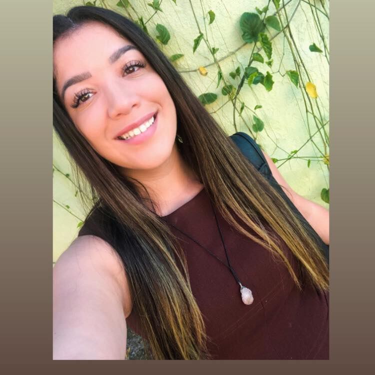 Mirna Elizabeth Fleitas Rojas es una paraguaya que realizó dos carreras en una prestigiosa universidad de San Pablo, en Brasil, donde promueve la cultura guaraní como parte de un elenco artístico. Foto: Gentileza.