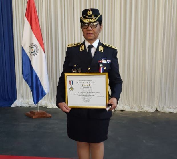 “Pienso que lo más importante es que toda persona, no solamente la mujer, establezca metas en la vida", señala la quinta mujer que llega al cargo. Foto: Gentileza.
