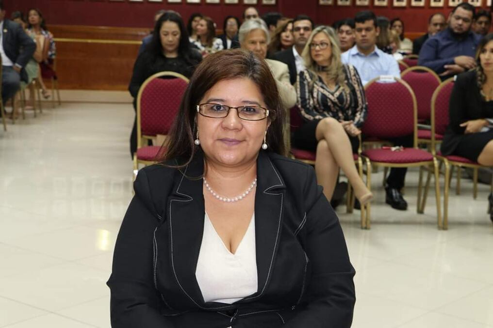 María Antonia Fernández Morel, de 19 años de edad, fue imputada por omisión de dar aviso de un hecho punible y un menor de 16 años fue imputado por frustración de la persecución y ejecución penal en el marco de la investigación del asesinato de la jueza Diana Mereles, ocurrido el pasado sábado en horas de la tarde. Foto: Gentileza.