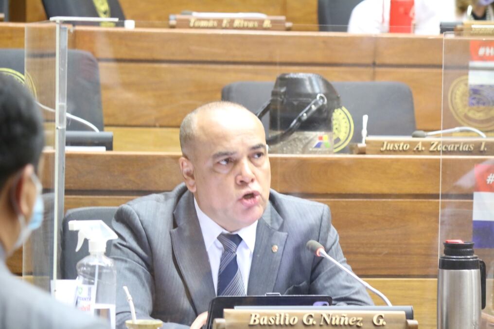 El diputado Basilio Núñez considera que Federico González no tendrá los votos necesarios para el acuerdo constitucional. Foto: Gentileza.
