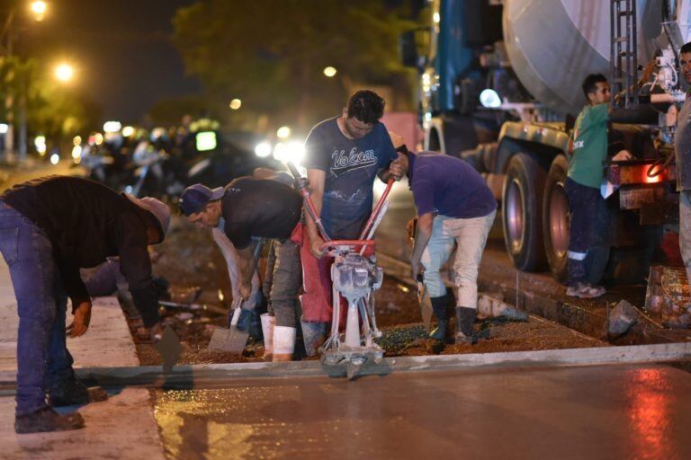 Los trabajos de mejoramiento vial sobre Eusebio Ayala y Bruno Guggiari avanzan continuamente. Foto: Municipalidad de Asunción.