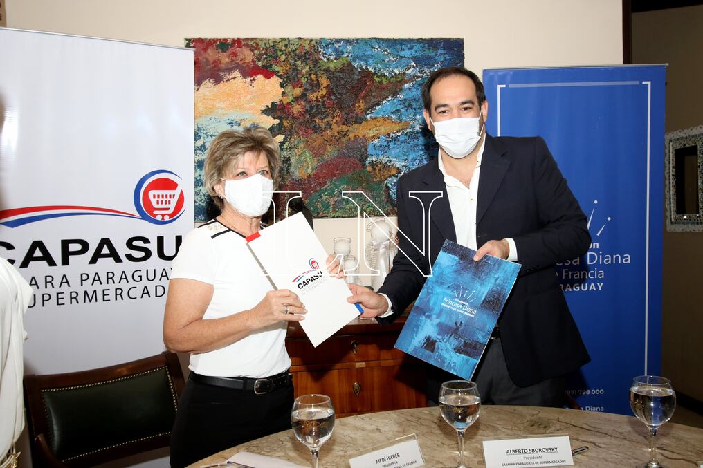 La alianza contribuirá al cuidado ambiental evitando la contaminación textil y pudiendo generar precios competitivos en los productos. Foto: Nadia Monges