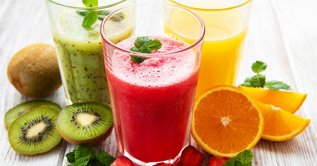 El consumo de frutas y jugos también ayuda a mejorar la salud y la piel. Foto: Archivo