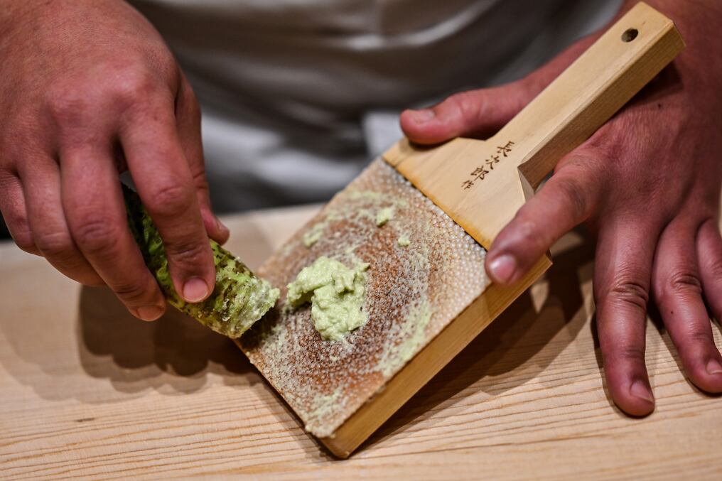 En medio de la pandemia de COVID-19, los productores japoneses de wasabi, el condimento indispensable de los sushi, buscan ampliar su clientela. Foto: AFP.